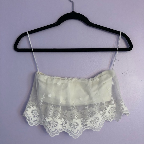 🌼 2/$15 White Bandeau Top with Lace - Picture 2 of 8